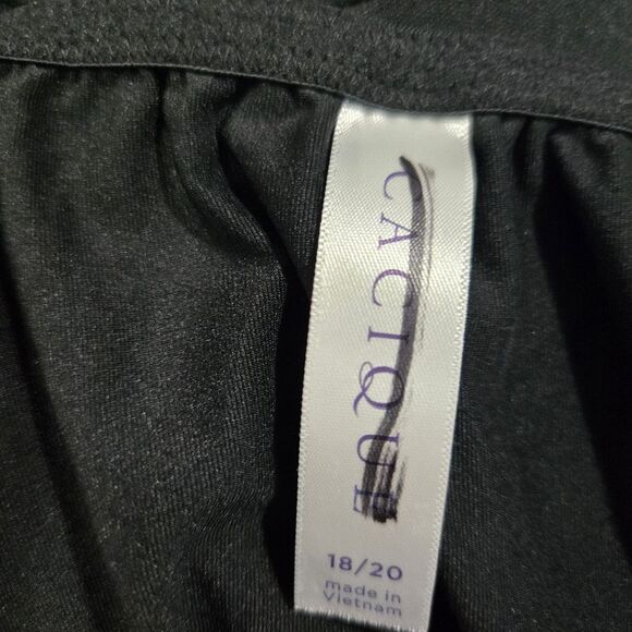 🐢 Cacique Black Ruffle Tank/Cami 18/20 - Picture 4 of 10